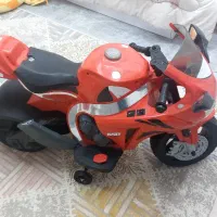 موتور شارژی پسرانه سالم و بدون ایراد با شارژر|اسباب‌بازی بچه|گنبد کاووس, |دیوار