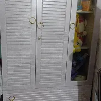 کمد کاملا نو و کم استفاده قیمت مقطوع