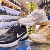 فروش کتانی نایک v2k نرم و سبک و راحت|کیف، کفش، کمربند|قم, شاه ابراهیم|دیوار