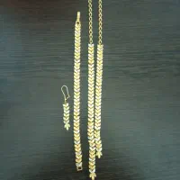 گردنبندودستبند