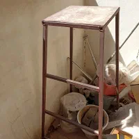 چهار پایه آهنی محکم