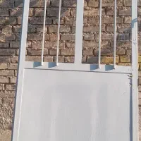 درب و پنجره در حد نو