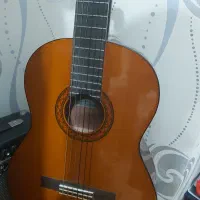 گیتار یاماها c40