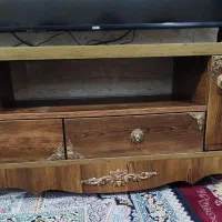 میز تلویزیون کاملاً سالم