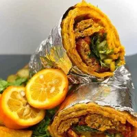 نیرو کار ساده در ساندویچ کبابی