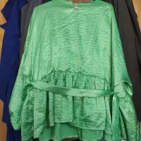 شلوار جین جذب ۹۰ و شومیز کیمینویی سبز|لباس|نجفآباد, بازار|دیوار