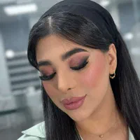 میکاپ آرتیست تخصصی vip