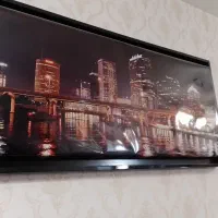 تابلو سایز بزرگ  ال ای دی داره