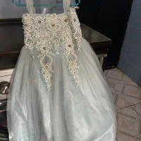 لباس عروس در حد نو