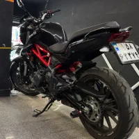 بنلی ۳۰۰ مدل ۹۸