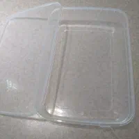 ظرف پلاستیکی