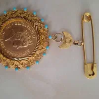 زیرگلویی یازیرخری|جواهرات|شیراز, محراب|دیوار