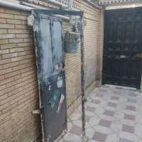 درب فلزی سالم