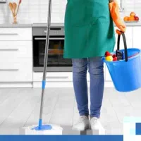 خانم جهت نظافت