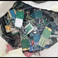 فروشی خریدار  برد گوشی خراب تعداد بالا
