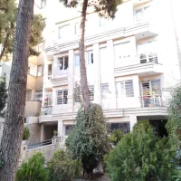 ۹۷ متر فول امکانات/ بازسازی شده/زیر زیر قیمت ظفر