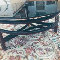 میز گرد شیشه ای وپایه ی فلزی بسیار شیک و بزرگ