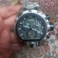 ساعت  زئوس   خوشگل  و خوشرخ