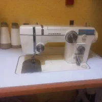چرخ  خیاطی صنعتی  خانگی ۸۰۲