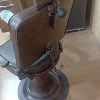 صندلی آرایشگاه اصلاح درحدنو پایه چدنی|آرایشگاه و سالنهای زیبایی|سنندج, |دیوار