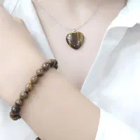 چشم ببر نماد قدرت و انرژی و ثروت