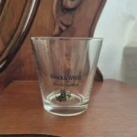 لیوان خارجی قدیمی