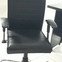 میز مدیریتی به همراه صندلی|مبلمان اداری|رشت, آب و برق|دیوار