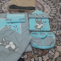 تعدادی لوازم آشپزخانه به فروش می‌رسد