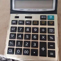 ماشین حساب سالم فقط باتری میخا