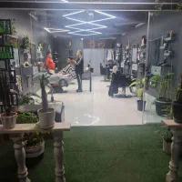 نیازمند آرایشگر ماهر  با سابقه  کار