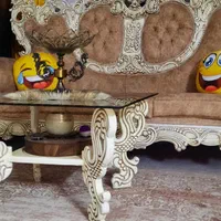 مبلمان ۹ نفره همراه میزوعسلی.و ناهارخوری