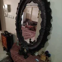 آیینه و کنسول