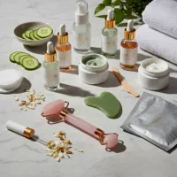 گذرزمان رامتوقف کنید،جوانی ابدی با فشیال‌های تخصصی