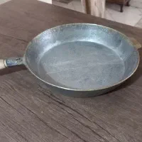 ماهیتابه روسی نو دسته چوبی