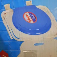 توالت فرنگی تاشو دیواری سینکو