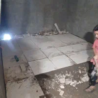 کاشی کار .لوله سبز .برق