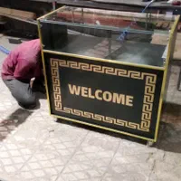میز ویترین چوبی پوشاک لباس دخل پاچال قفسه mdf طبقه|فروشگاه و مغازه|شیراز, بعثت|دیوار