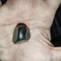 مهره قدیمی و شهاب سنگ