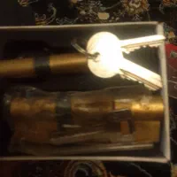 قفل درب آپارتمان