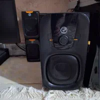 اسپیکر xp و هاترون hatron|سیستم صوتی خانگی|تربتحیدریه, منصوریه|دیوار