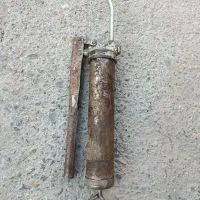 گریس پمپ دستی|کلکسیون اشیاء عتیقه|خمینی‌شهر, |دیوار