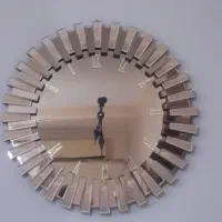 ساعت بسیارتازه وسالم سنگین وزن جنس اصل سری اول|ساعت|قشم, |دیوار