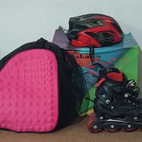 اسکیت همراه با کیف اسکیت در حد نو