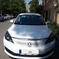 خودروی تمام برقی دانگ فنگ E70