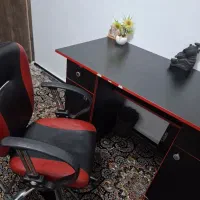 میز تحریر و صندلی|میز تحریر و کامپیوتر|فومن, |دیوار