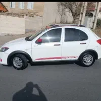 کوییک r مدل ۱۴۰۰ بدون رنگ در حد خشک ۸۰ تا کار