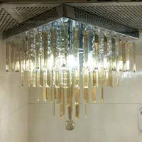 حراج تعدادی لوستر به علت تغییر دکور