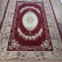 قالی قرمز آلبالویی و کرمی