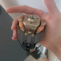 موتور ۳۰۰ وات  آلمانی