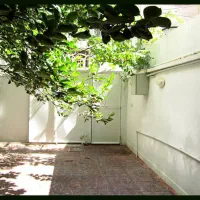 160-متر-بر-7-متر-گلها